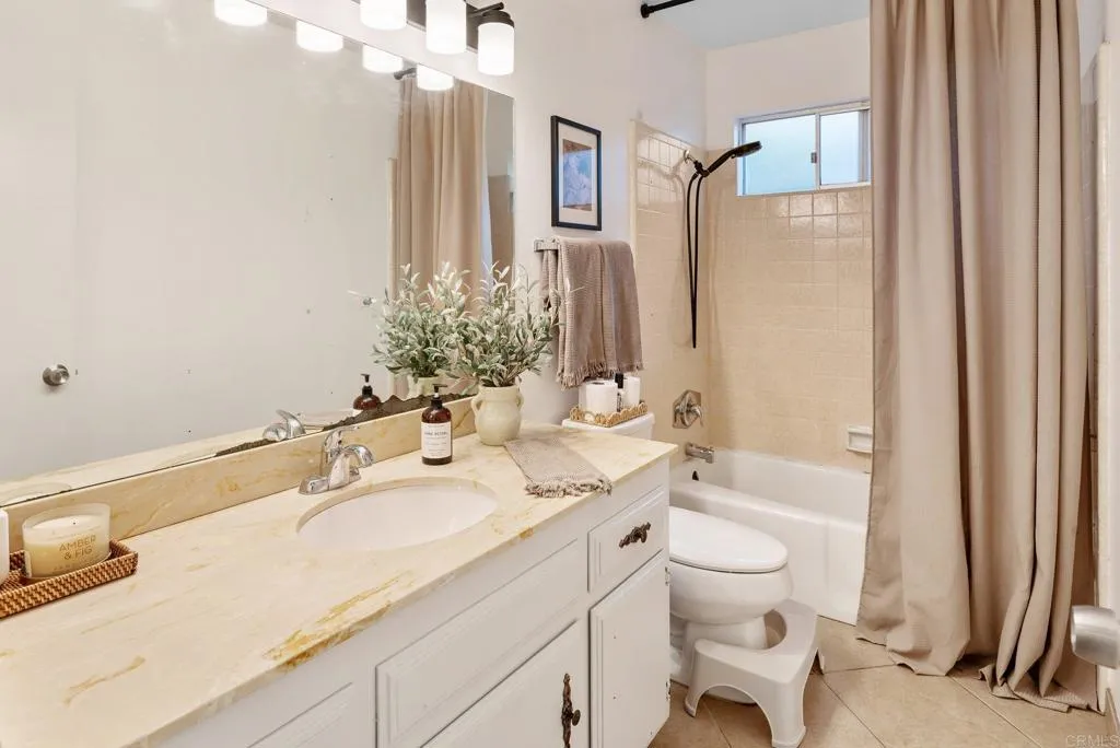 https://cdn.realtyfeed.com/cdn/127/306562148/d1aeee30548a5f33ba842c6452a99ec2.webp