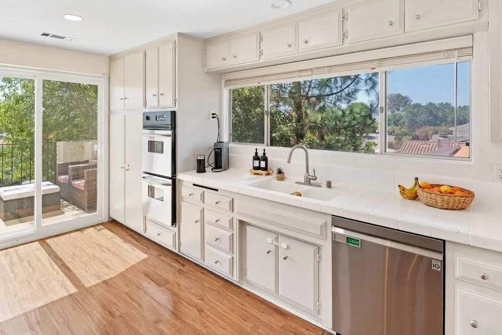 https://cdn.realtyfeed.com/cdn/127/306562148/e2a09eaffdc589bb0a7e5a3b63222f49.webp