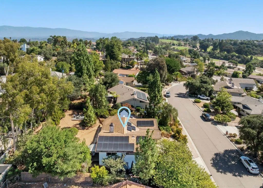https://cdn.realtyfeed.com/cdn/127/306562148/e7387eace57d9711663d5a835631a076.webp