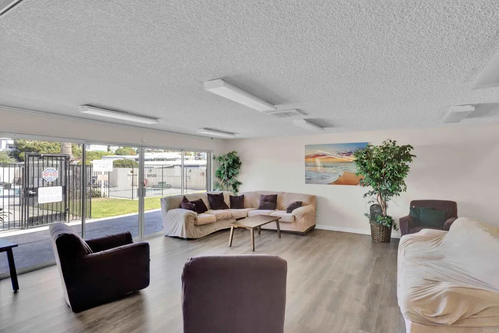 https://cdn.realtyfeed.com/cdn/127/306562162/250f27d37fa0788ddca0f05a17ea236a.webp