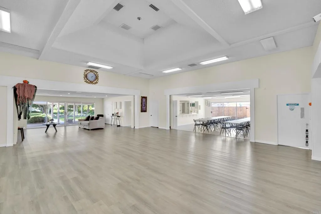 https://cdn.realtyfeed.com/cdn/127/306562162/401ac7f529dca118b9bca9c000b2b3e5.webp