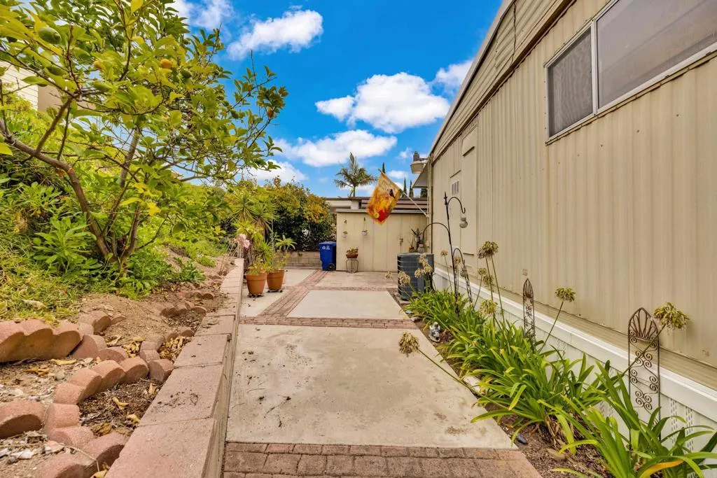 https://cdn.realtyfeed.com/cdn/127/306562162/6d43ea2593483a96a8ce1b79b072ba7b.webp