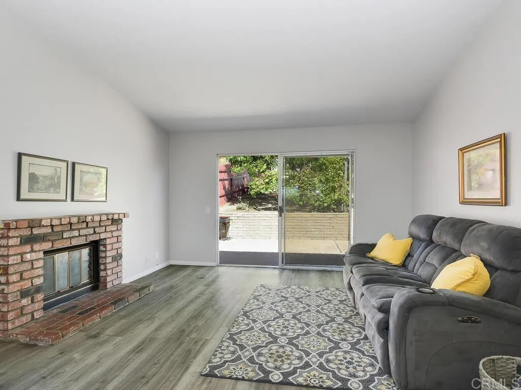 https://cdn.realtyfeed.com/cdn/127/306562178/cc5ef6e5a63a0e72bbc0a8334a546b4b.webp