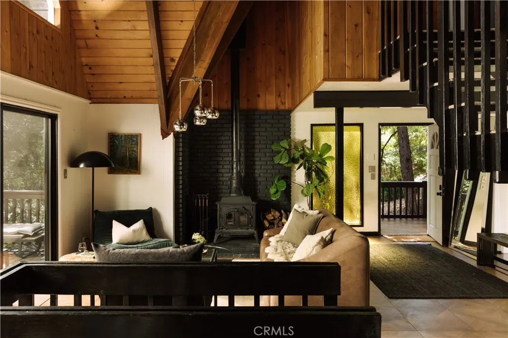 24571 Geneva, Crestline, CA 92325 - Photo 4 of 35, Crestline, CA