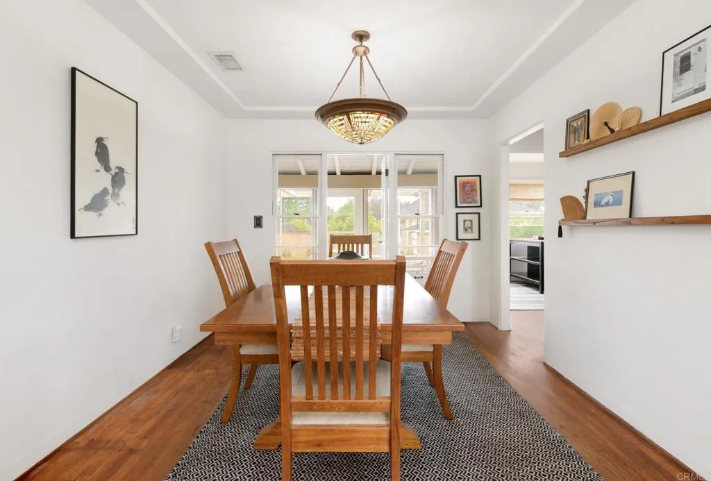 https://cdn.realtyfeed.com/cdn/127/306562226/1b9f4f5f3b7037086cc34554136cfe96.webp
