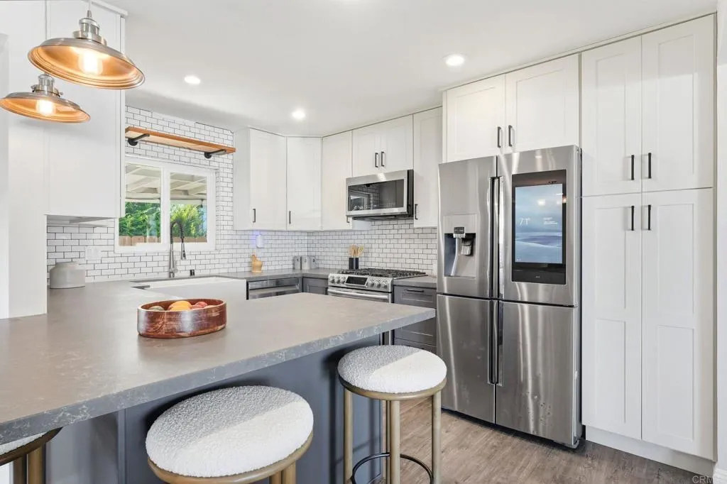 https://cdn.realtyfeed.com/cdn/127/306562232/7bbec3e380eaf309ea65714e05da11e6.webp