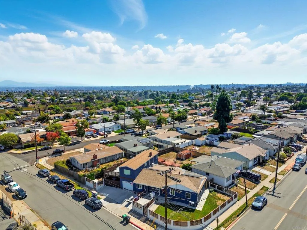 https://cdn.realtyfeed.com/cdn/127/306562232/9d92f798f9b977f94bcc1a8b8d036d6b.webp