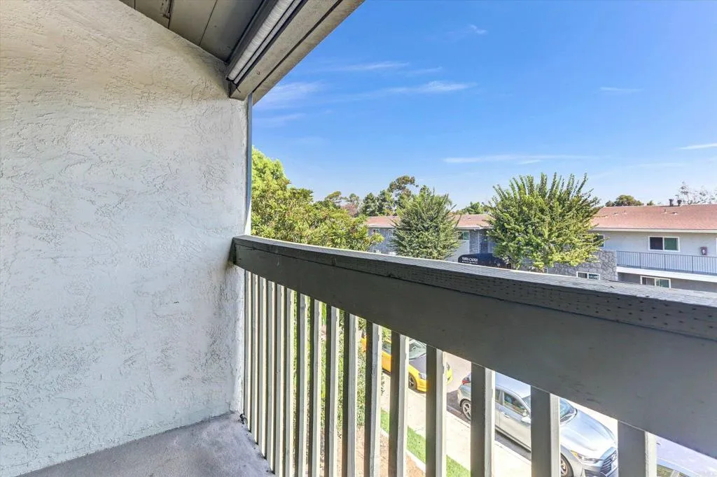 https://cdn.realtyfeed.com/cdn/127/306562235/b9aa36bbdec11db3a91cee71da84fcb2.webp