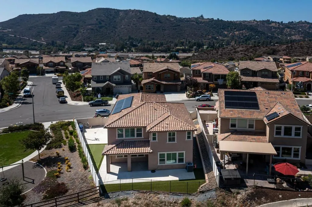 https://cdn.realtyfeed.com/cdn/127/306562319/3177274756912f878f4ddd7f01bbfaa3.webp
