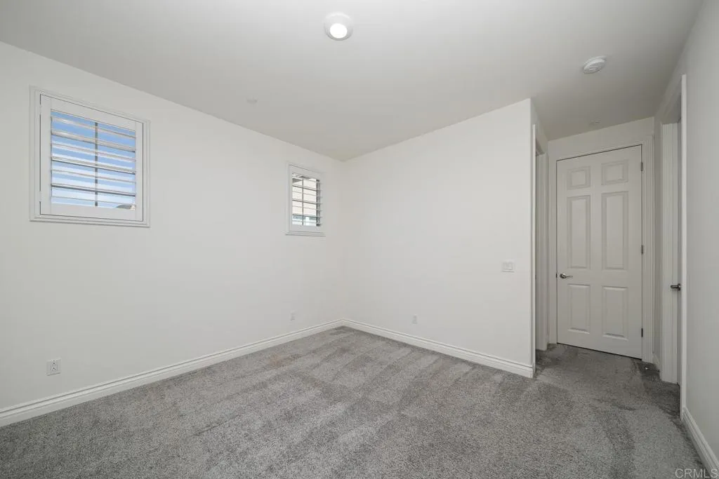 https://cdn.realtyfeed.com/cdn/127/306562319/a0dc6e8d0a4f1b83fd62fdc14a955139.webp