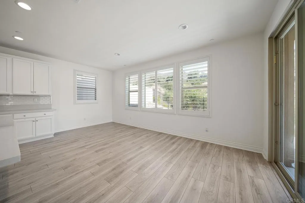 https://cdn.realtyfeed.com/cdn/127/306562319/e6a4049e3c2cd62c783fcd76952c6f5e.webp