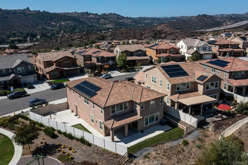 https://cdn.realtyfeed.com/cdn/127/306562319/e70c58097468dd9619d458a71e7e37b5.webp