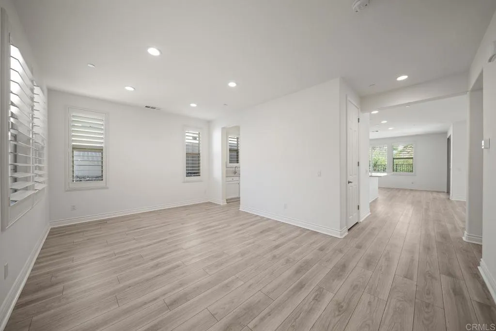 https://cdn.realtyfeed.com/cdn/127/306562319/e8457e284fb32d2b4c326d69ad437d3f.webp
