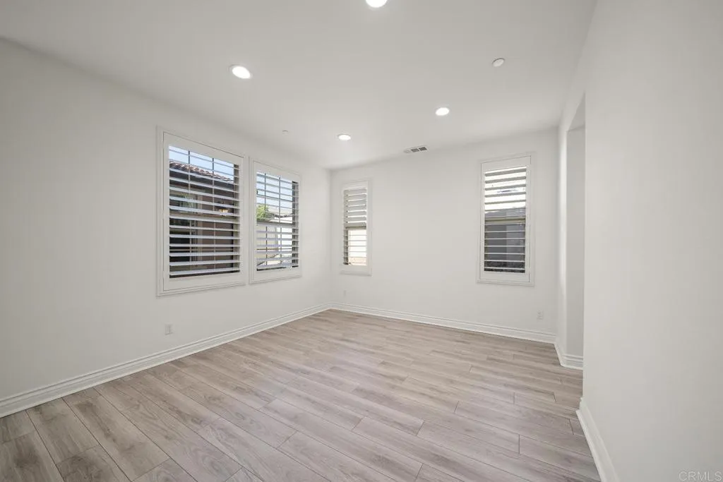 https://cdn.realtyfeed.com/cdn/127/306562319/ff727725d5dcc69b6a37479c9107a13d.webp
