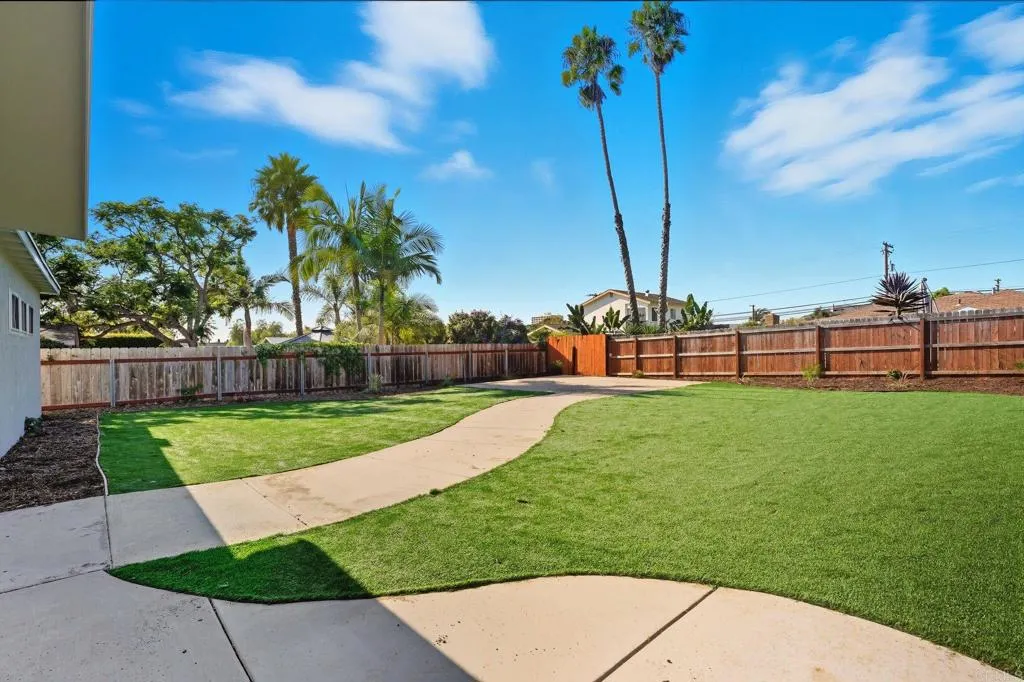 https://cdn.realtyfeed.com/cdn/127/306562342/2a074b16c698cddf7307cb06ee8ecc1a.webp