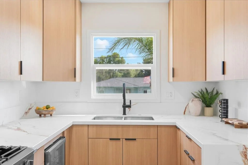 https://cdn.realtyfeed.com/cdn/127/306562342/b970f00b54ef9c6ed40015160a3be392.webp