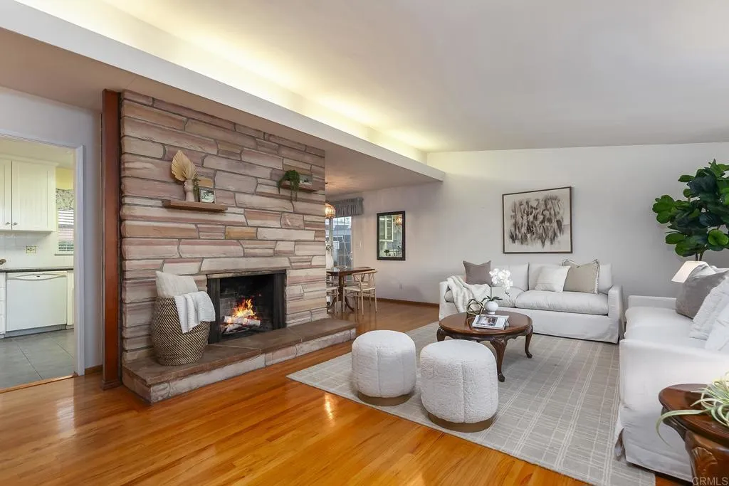 https://cdn.realtyfeed.com/cdn/127/306562348/90d7e43bf1f9f275db57492b33213114.webp