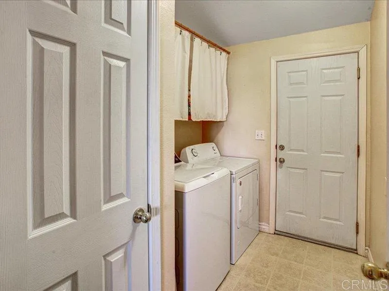 https://cdn.realtyfeed.com/cdn/127/306562378/aff5760a5da3ac74c3b04c88cd4af9ac.webp