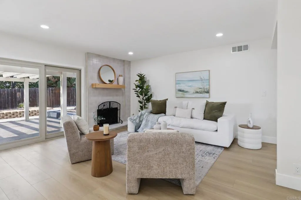 https://cdn.realtyfeed.com/cdn/127/306562385/32a750f6b400f7b611aebfdca2fd5eaf.webp