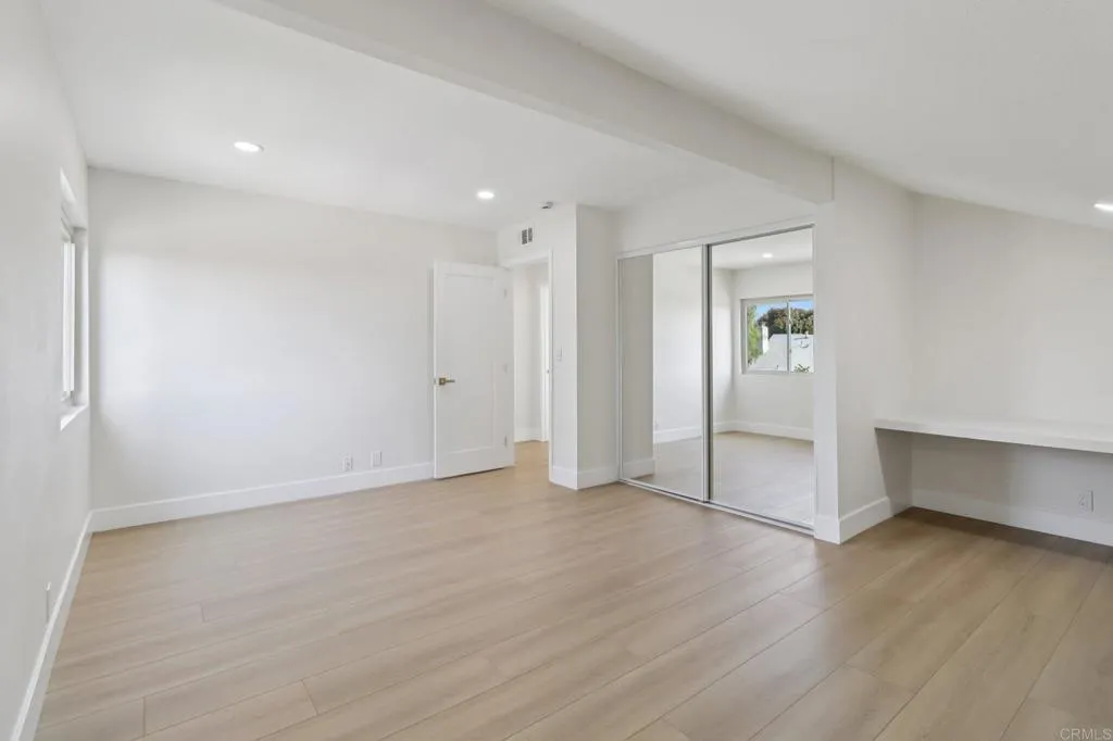 https://cdn.realtyfeed.com/cdn/127/306562385/4b6b5815c0e29be24e45a72177af135f.webp