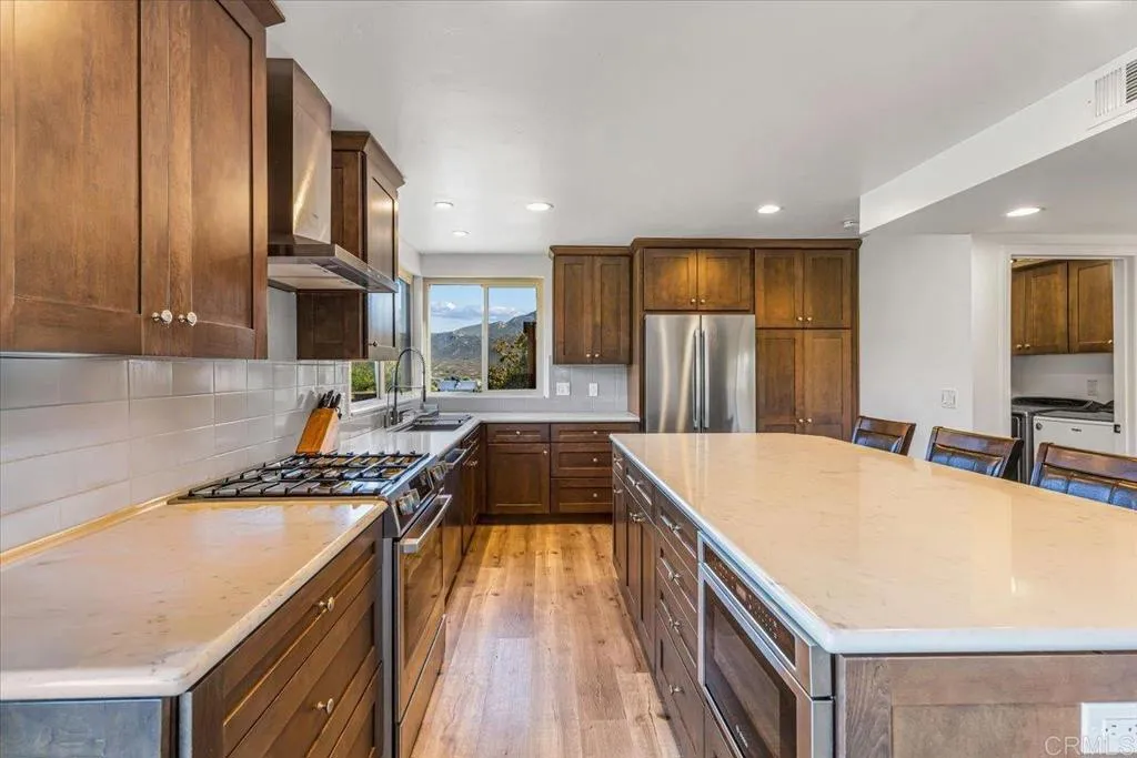 https://cdn.realtyfeed.com/cdn/127/306562400/80eb394af4f9f93f513ea869f3f70ab3.webp