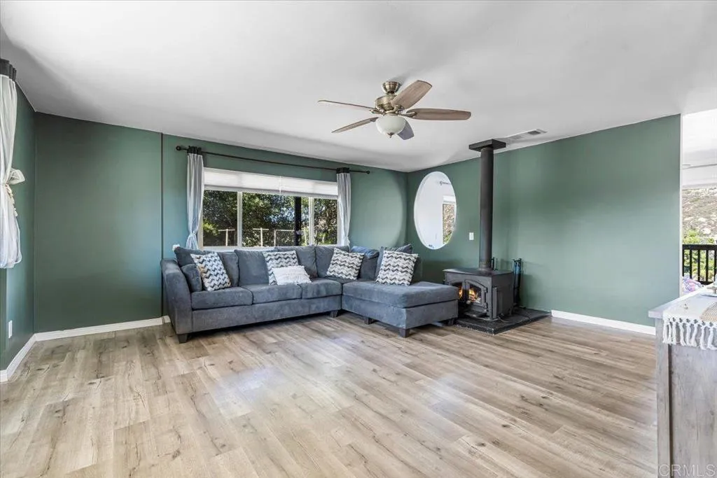 https://cdn.realtyfeed.com/cdn/127/306562400/ccbc974b93e5b83336b518eb7c7324af.webp