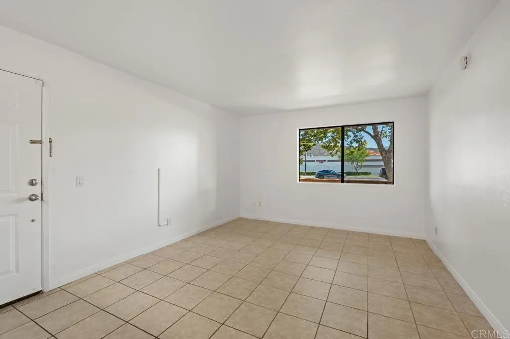 Photo #2: PTP2507693 Listing 