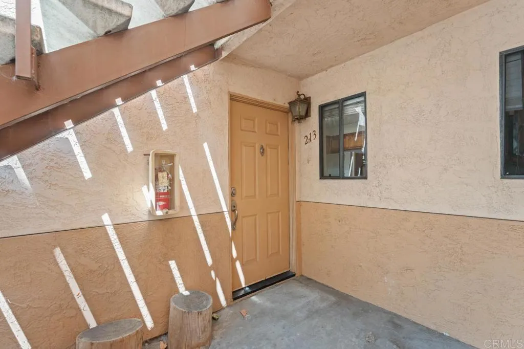 https://cdn.realtyfeed.com/cdn/127/306562409/53b7b4737b31d51a1c880fd52d6d999d.webp
