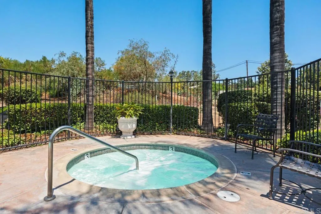 https://cdn.realtyfeed.com/cdn/127/306562409/96bab8a971d12b9c1e8524f5344a2144.webp