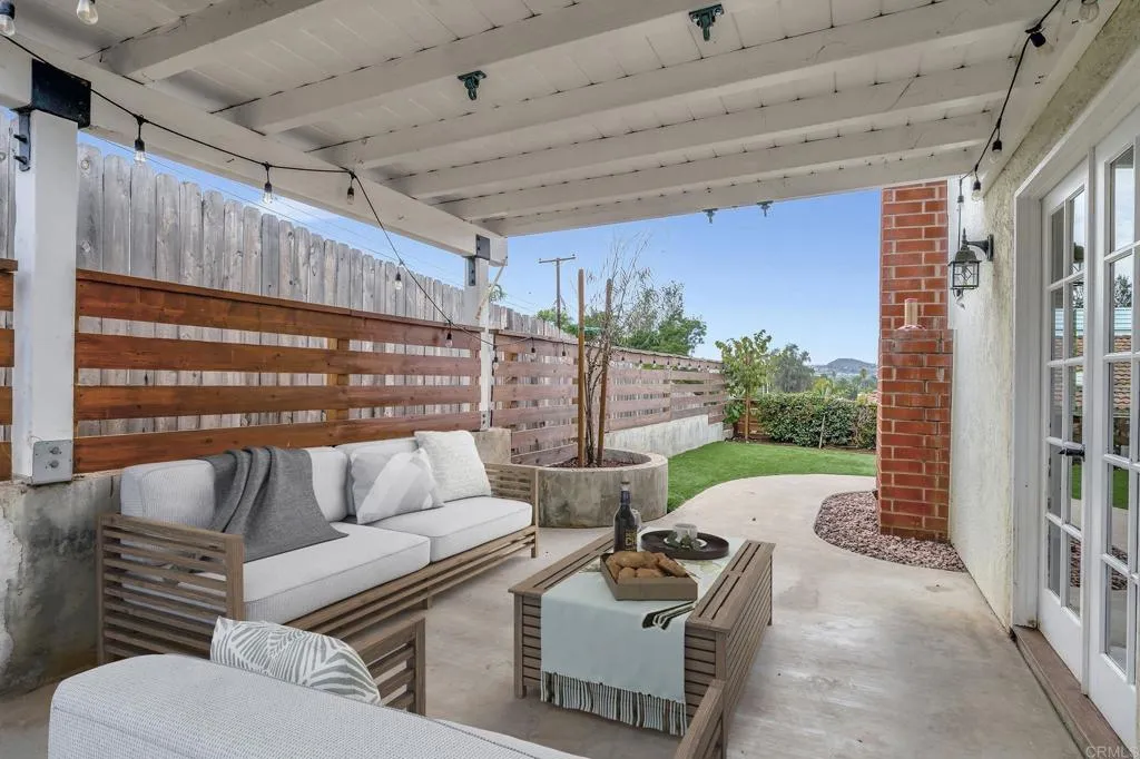 https://cdn.realtyfeed.com/cdn/127/306562442/90a36ebda8fe5edfd8c2a63d713e75d4.webp