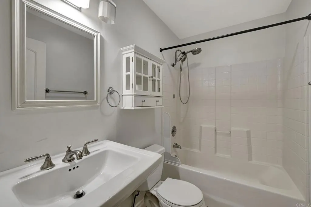 https://cdn.realtyfeed.com/cdn/127/306562442/c78829a226c40afd8d3992e0f2778dc5.webp