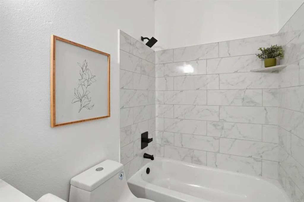 https://cdn.realtyfeed.com/cdn/127/306562456/48614b29f24f0ad815a826b61b7f29f0.webp