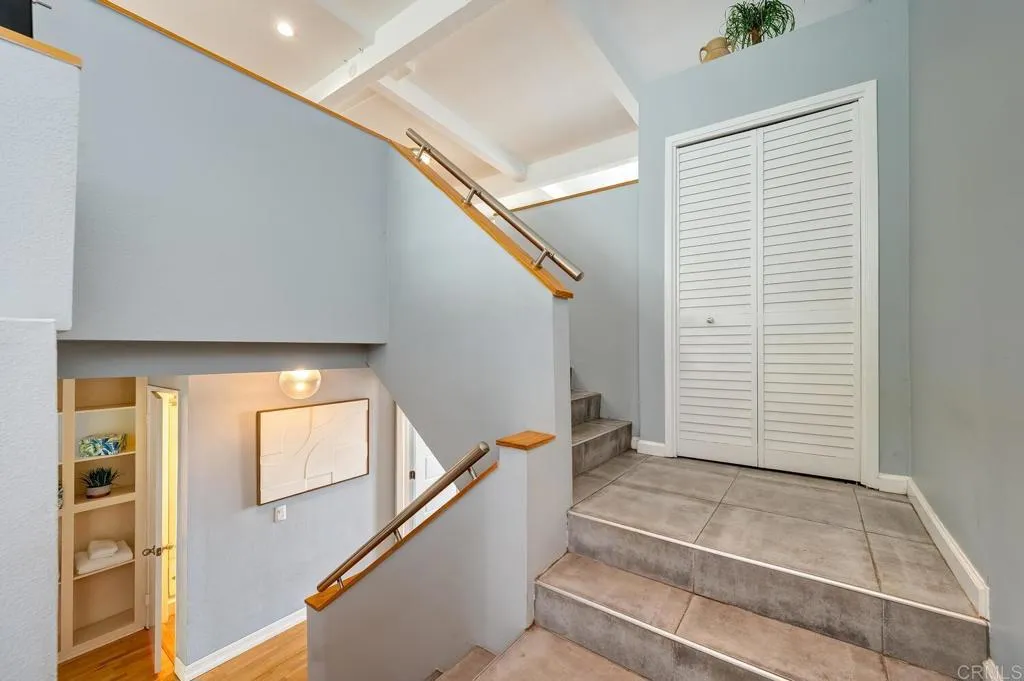 https://cdn.realtyfeed.com/cdn/127/306562460/63a3495cca87a4843ea402fb01473293.webp