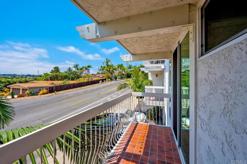 https://cdn.realtyfeed.com/cdn/127/306562460/9056fc8889de16a9120aeea73c20aceb.webp