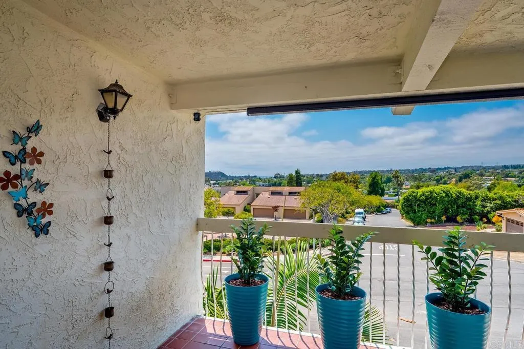 https://cdn.realtyfeed.com/cdn/127/306562460/d275bff294b749619986e915b8695960.webp