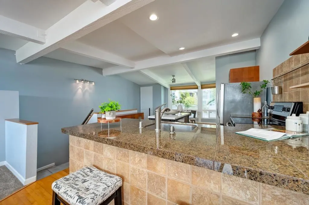 https://cdn.realtyfeed.com/cdn/127/306562460/e9d8f0c4a6065a78c54409d274b68f22.webp