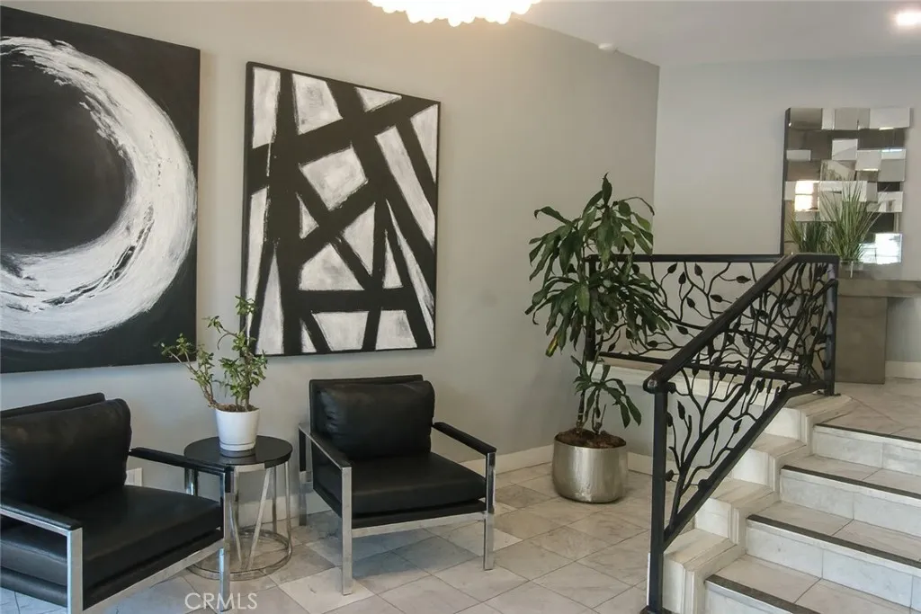 8490 Fountain Unit 306, West Hollywood, CA 90069 - Photo 5 of 24, West Hollywood, CA