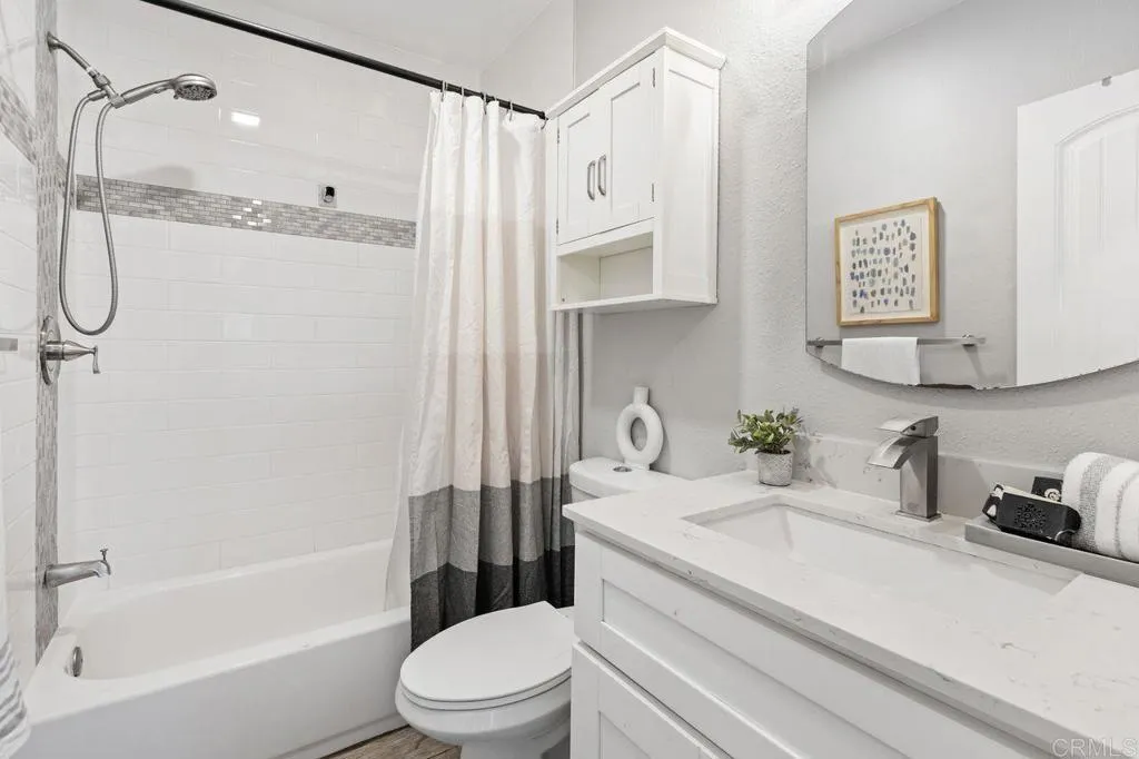 https://cdn.realtyfeed.com/cdn/127/306562474/874d8e200e37de36765bb19aa41d4b38.webp