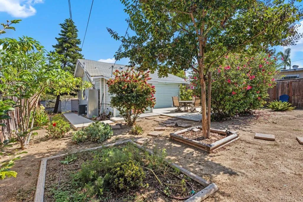 https://cdn.realtyfeed.com/cdn/127/306562474/8838a33fb6f2413d9f486617d76d0dcc.webp