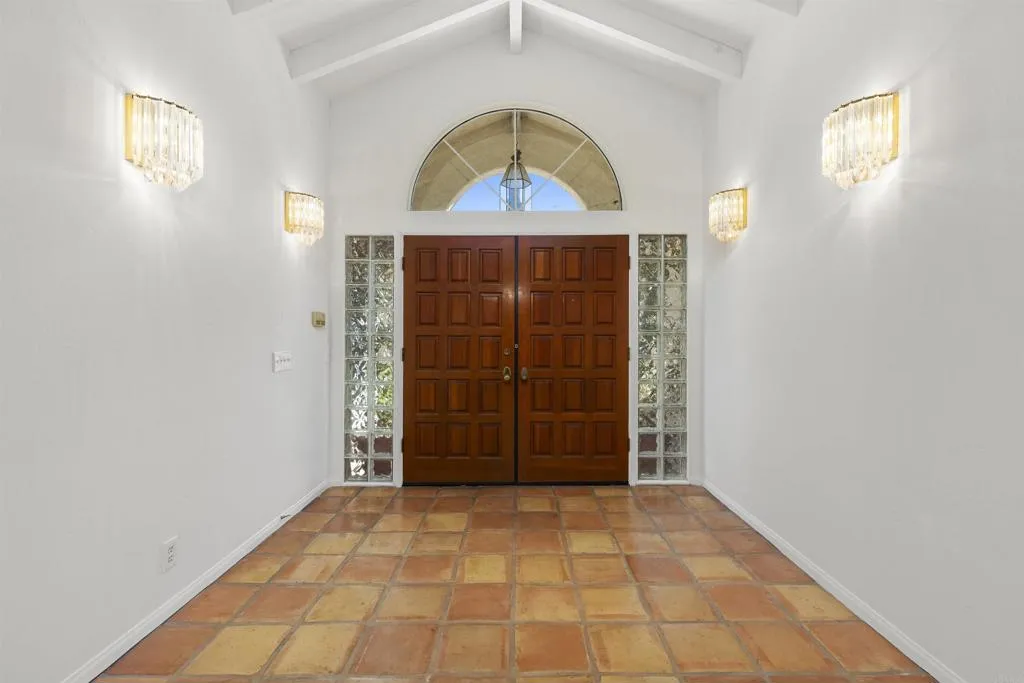 https://cdn.realtyfeed.com/cdn/127/306562509/06049951455b1784a0867402d689339a.webp