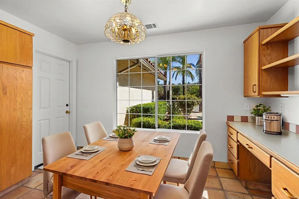https://cdn.realtyfeed.com/cdn/127/306562509/0f177c6d909f3c753c3eab43a46329c9.webp