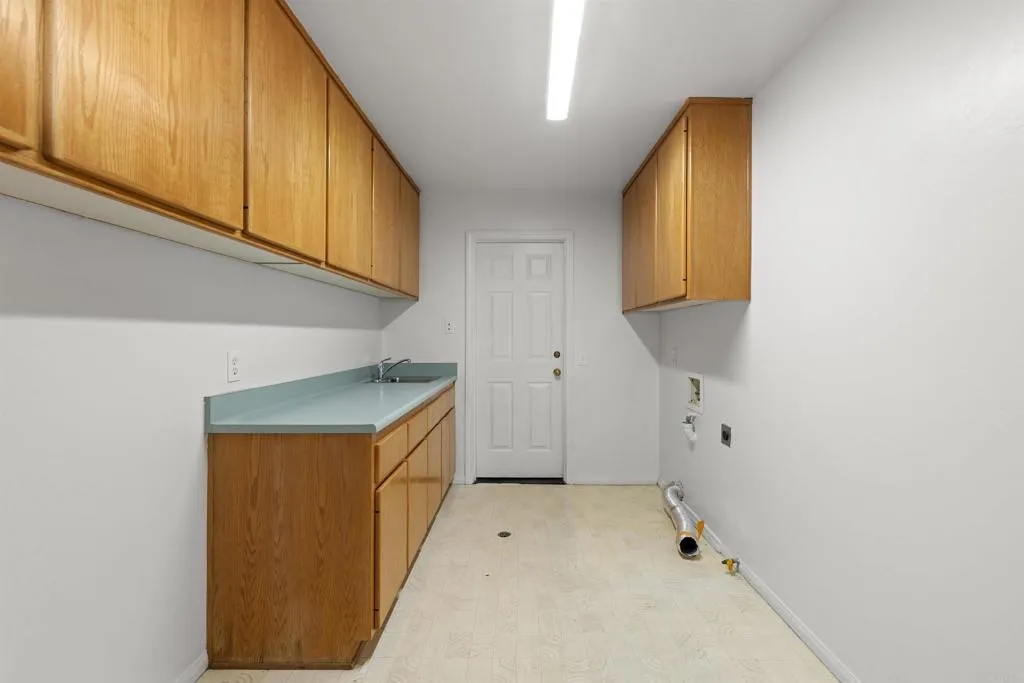 https://cdn.realtyfeed.com/cdn/127/306562509/a8a5747a1746ac7572be627818e6bcb3.webp