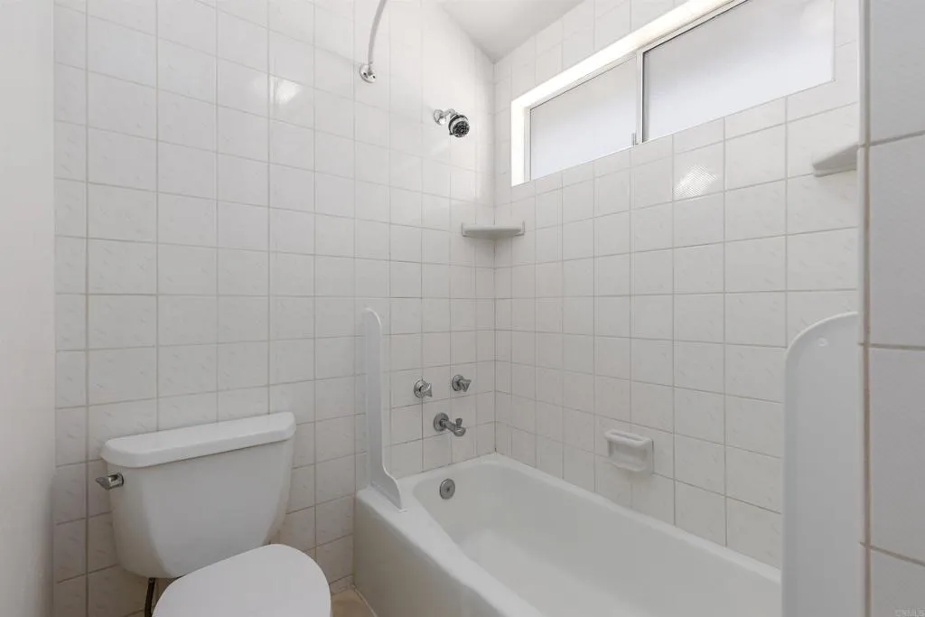 https://cdn.realtyfeed.com/cdn/127/306562509/f75514e74c97dc1ca66aca51174d3808.webp