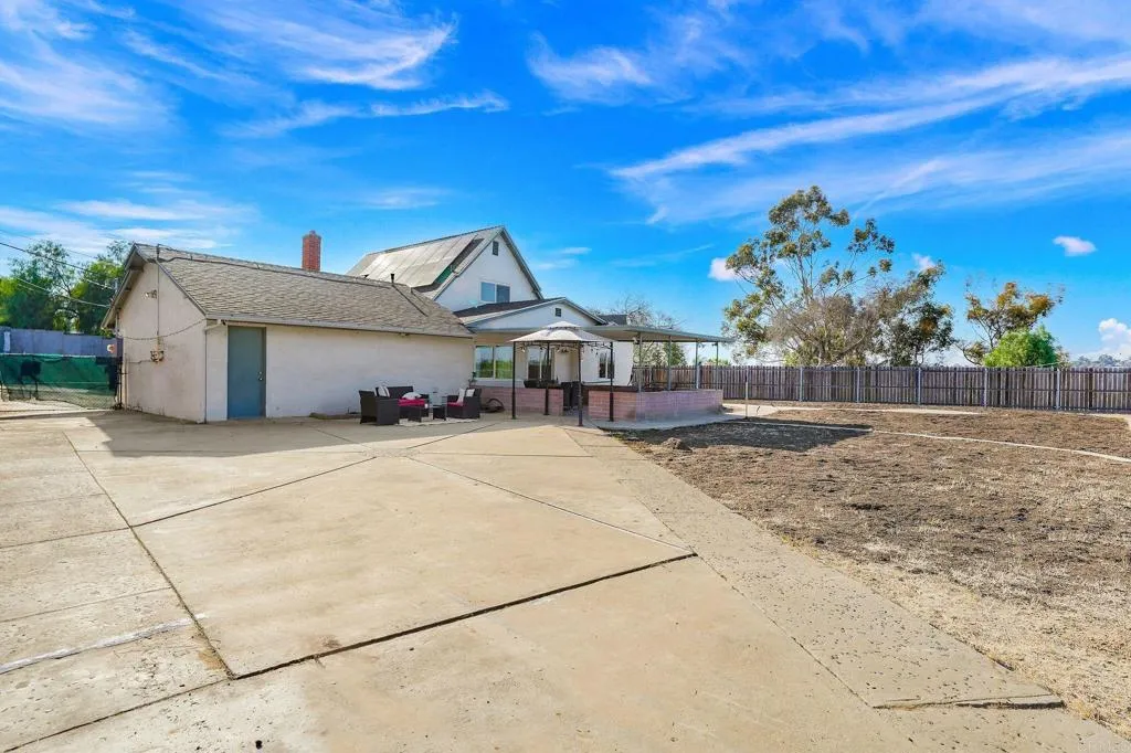 https://cdn.realtyfeed.com/cdn/127/306562512/0308f00423ad04f51bd0e9ee4f89ed9e.webp