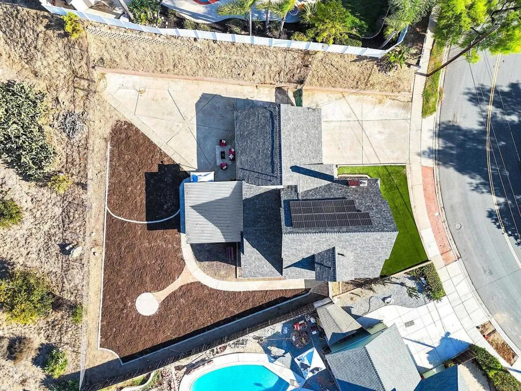 https://cdn.realtyfeed.com/cdn/127/306562512/0bf3dc1a6511f9bc69cde4ec778e36e0.webp