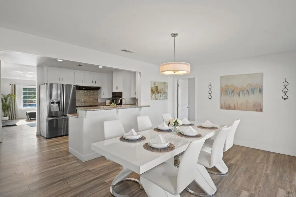 https://cdn.realtyfeed.com/cdn/127/306562512/b1070eaee71b33e4c42de31f58b5f702.webp