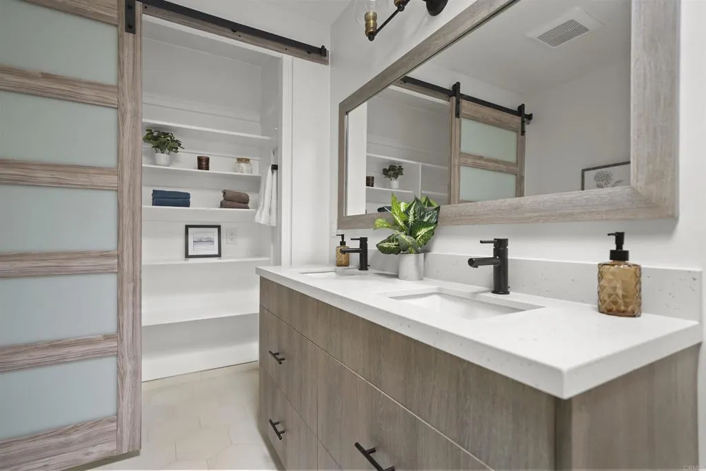https://cdn.realtyfeed.com/cdn/127/306562570/26c31d4d85d85f7592bc171c4a6d0720.webp