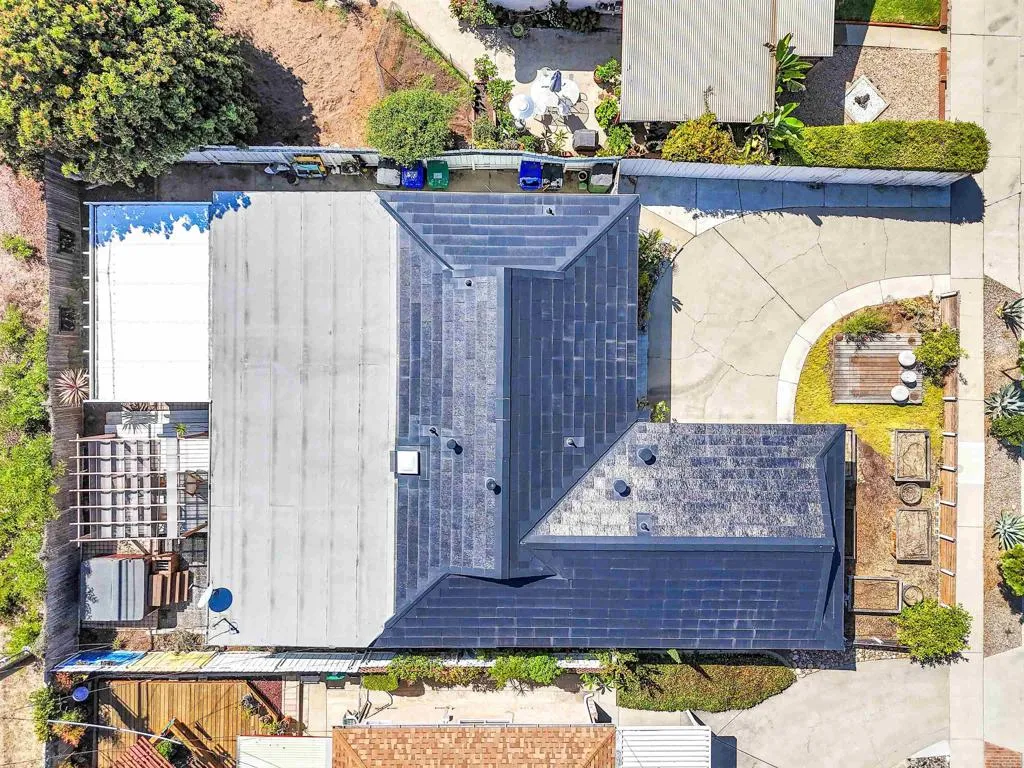 https://cdn.realtyfeed.com/cdn/127/306562570/83bdc51b621cea3bd513cad3c33f59f9.webp