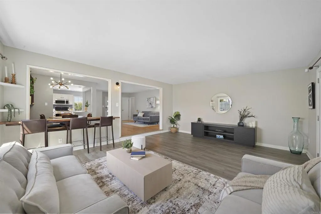 https://cdn.realtyfeed.com/cdn/127/306562570/bb9a41b4f94a345d8e430959f55306e6.webp