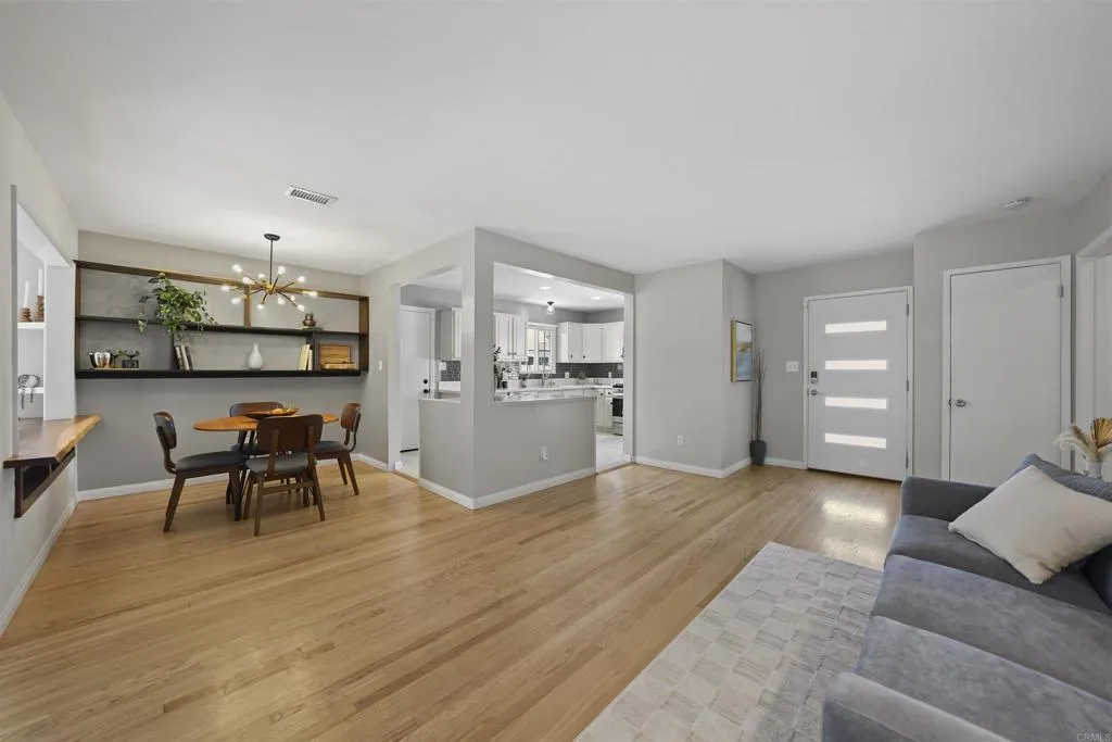 https://cdn.realtyfeed.com/cdn/127/306562570/dd04f2c3acba8e0e824c2bec068d3ad8.webp